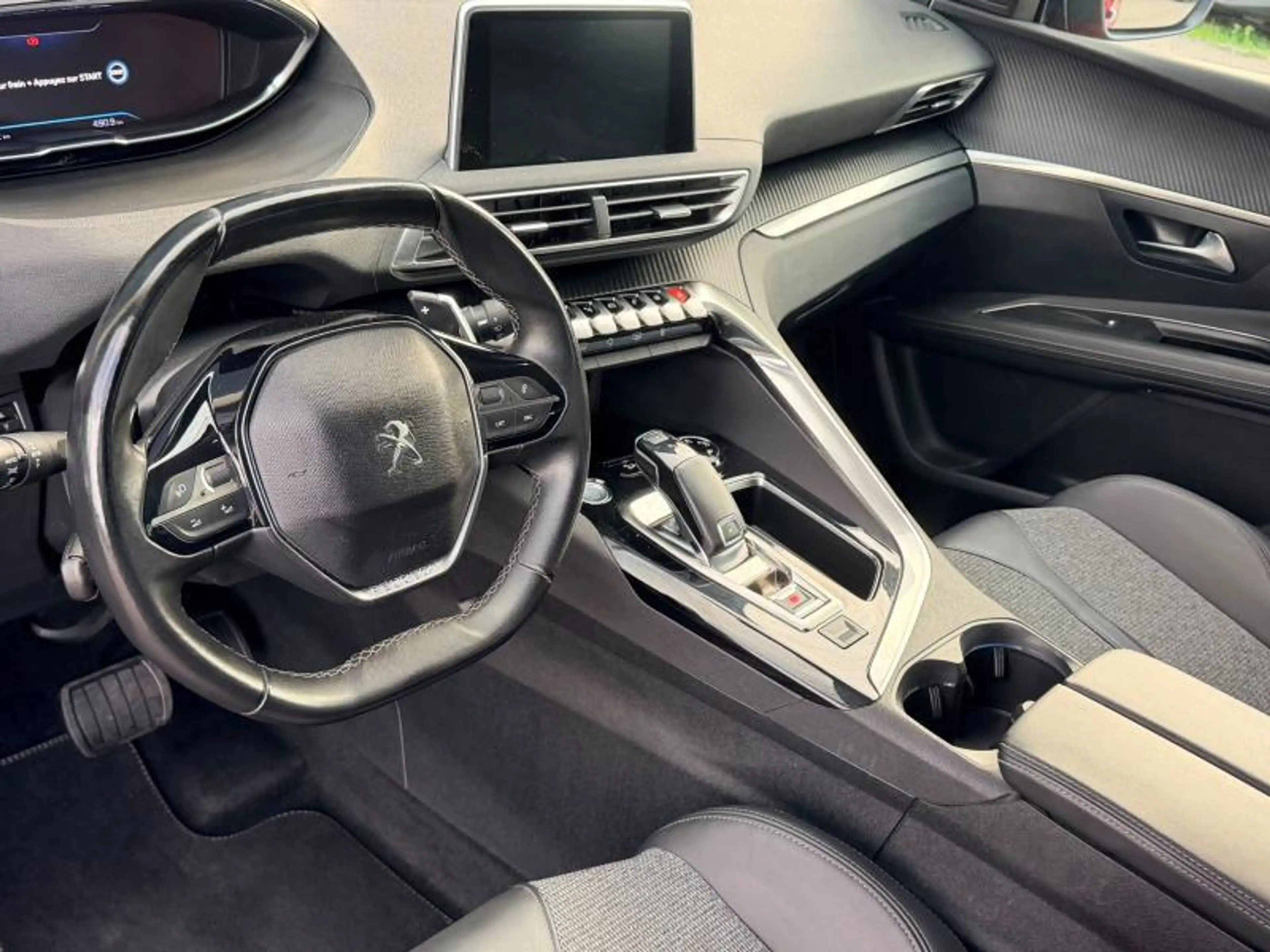 Peugeot 3008 Allure / EAT6 — photo 6