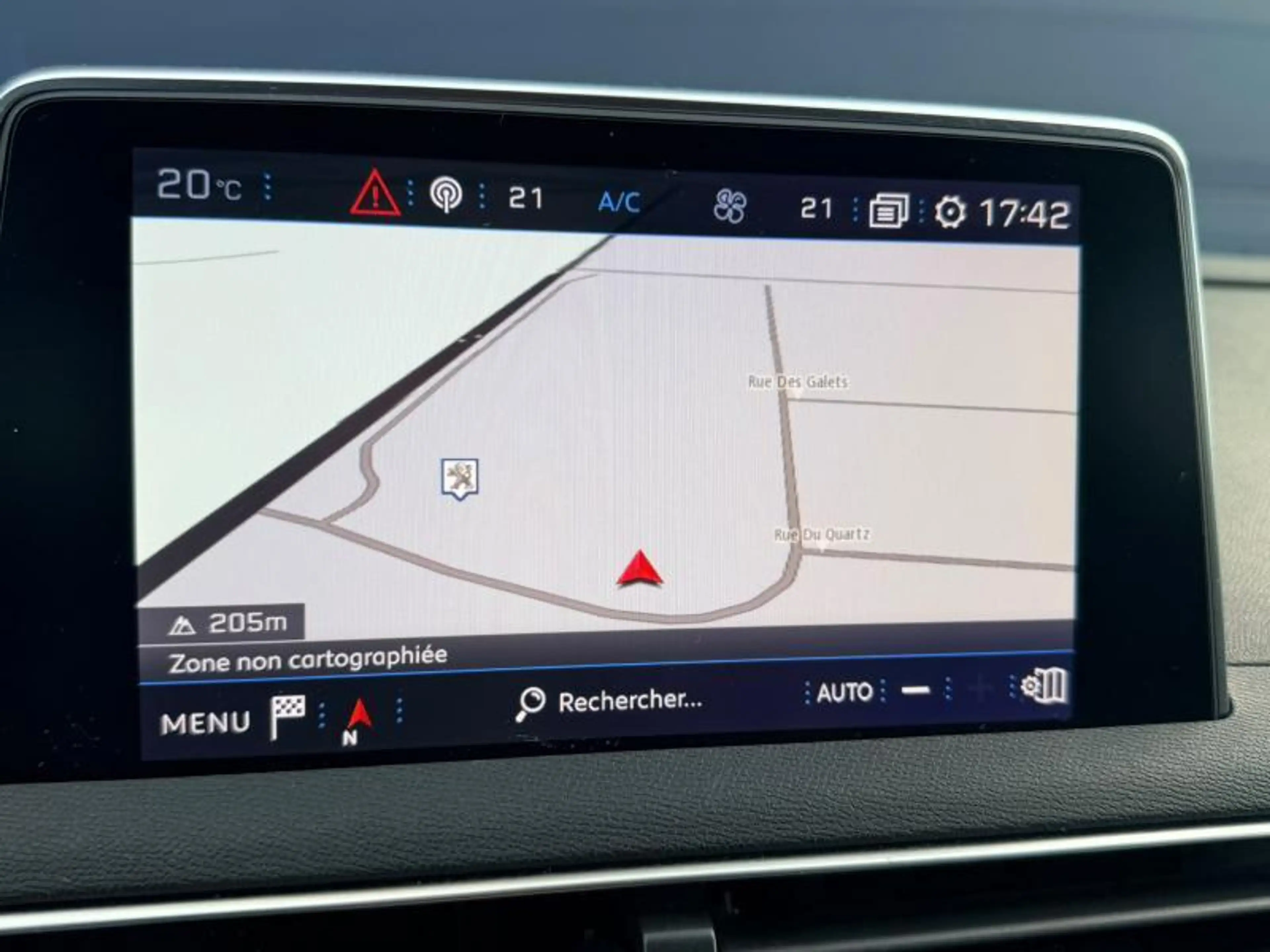 Peugeot 3008 Allure / EAT6 — photo 11