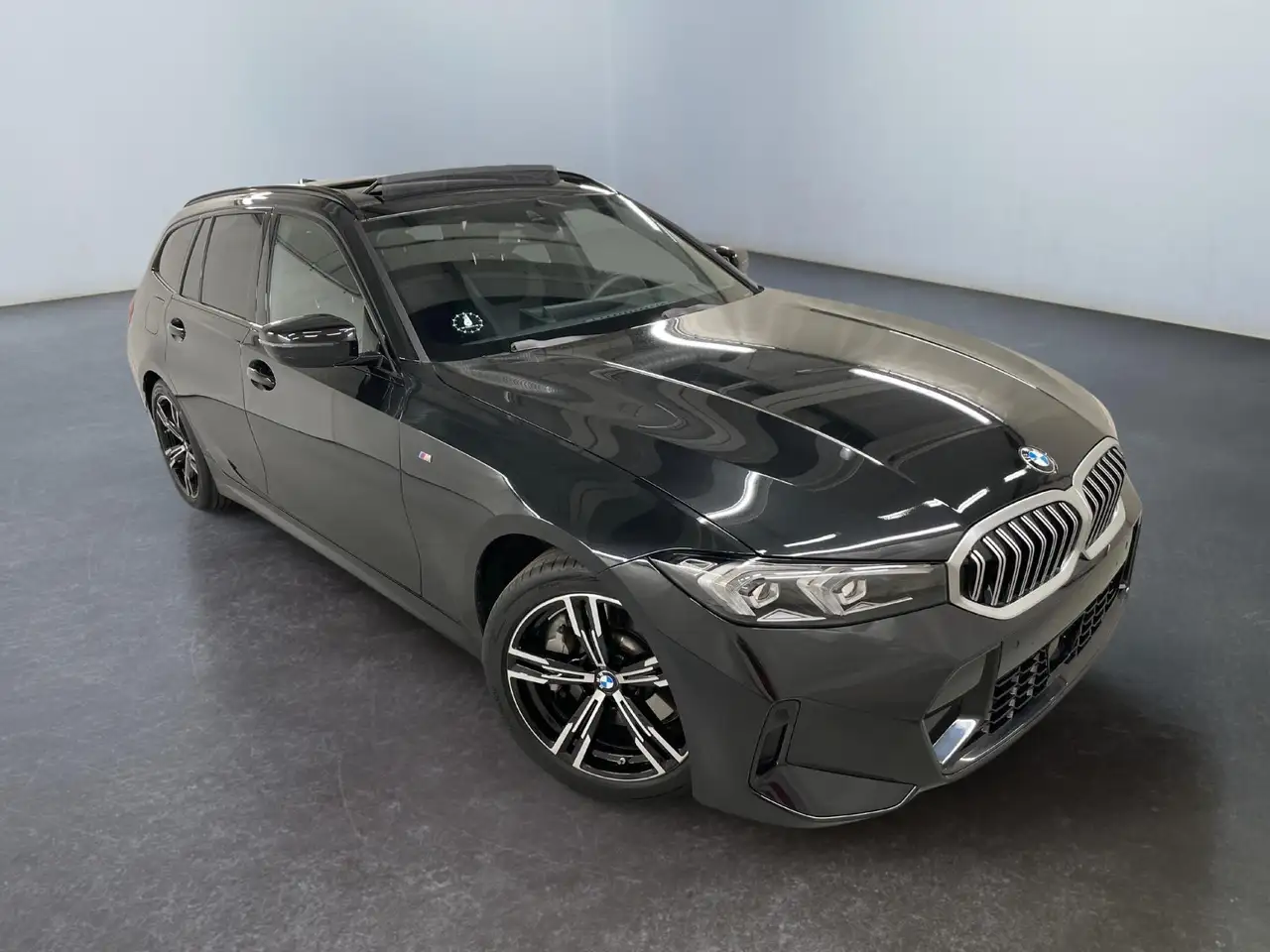 BMW 330