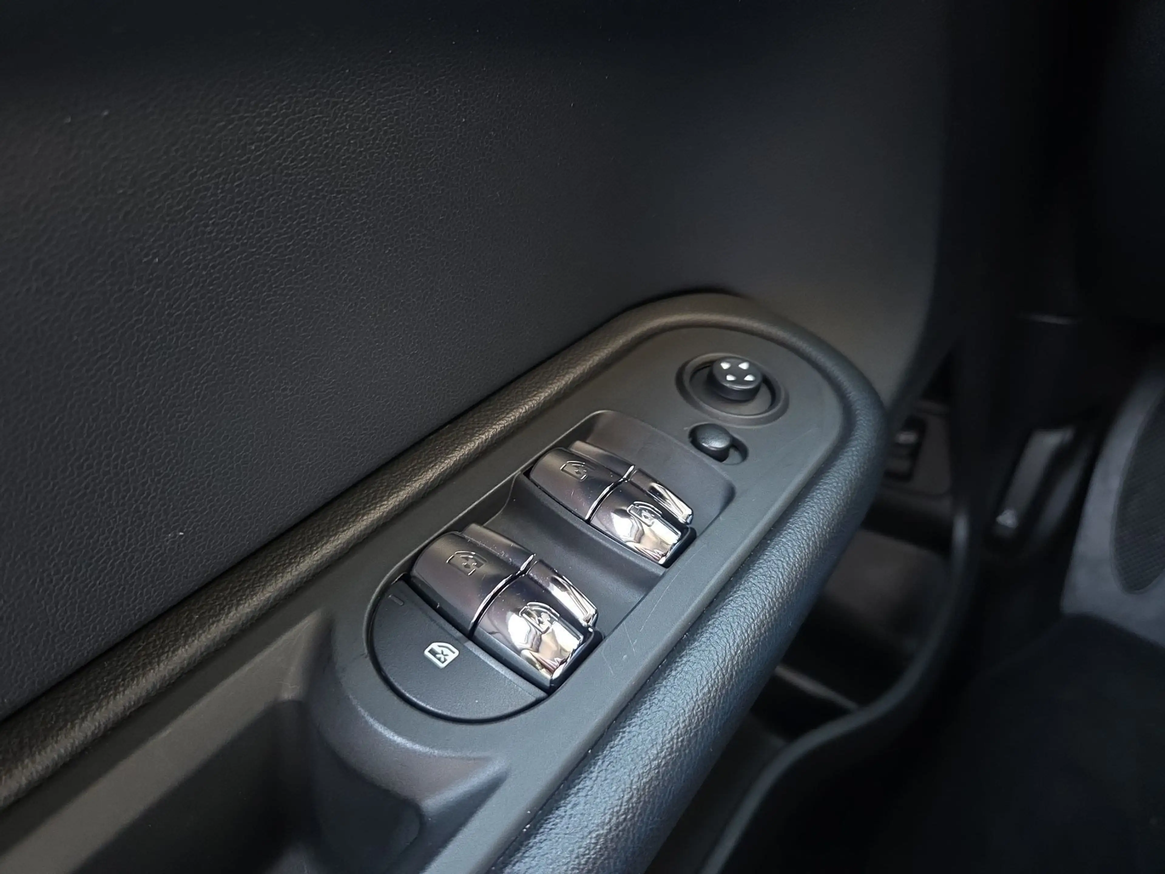 MINI Countryman D One Aut. F60 /Navi/Kamera/SHZ/PDC/1.Besitz — photo 15