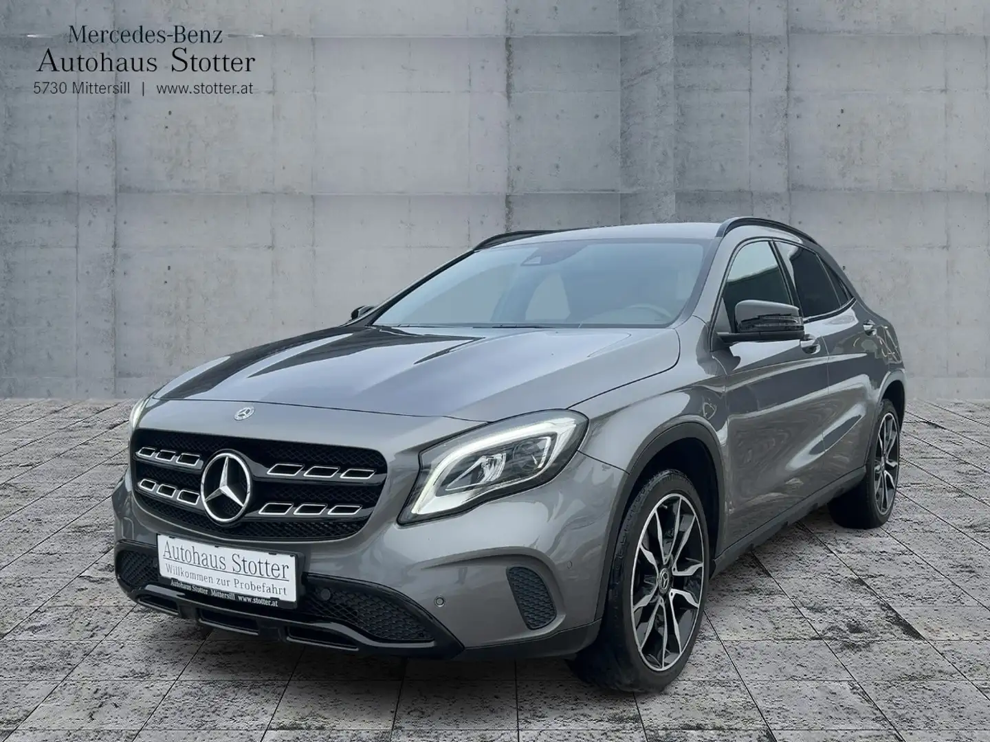 Mercedes-Benz GLA 200 d 4MATIC Urban *Shz*LED*Klima*Night* Grau - 1