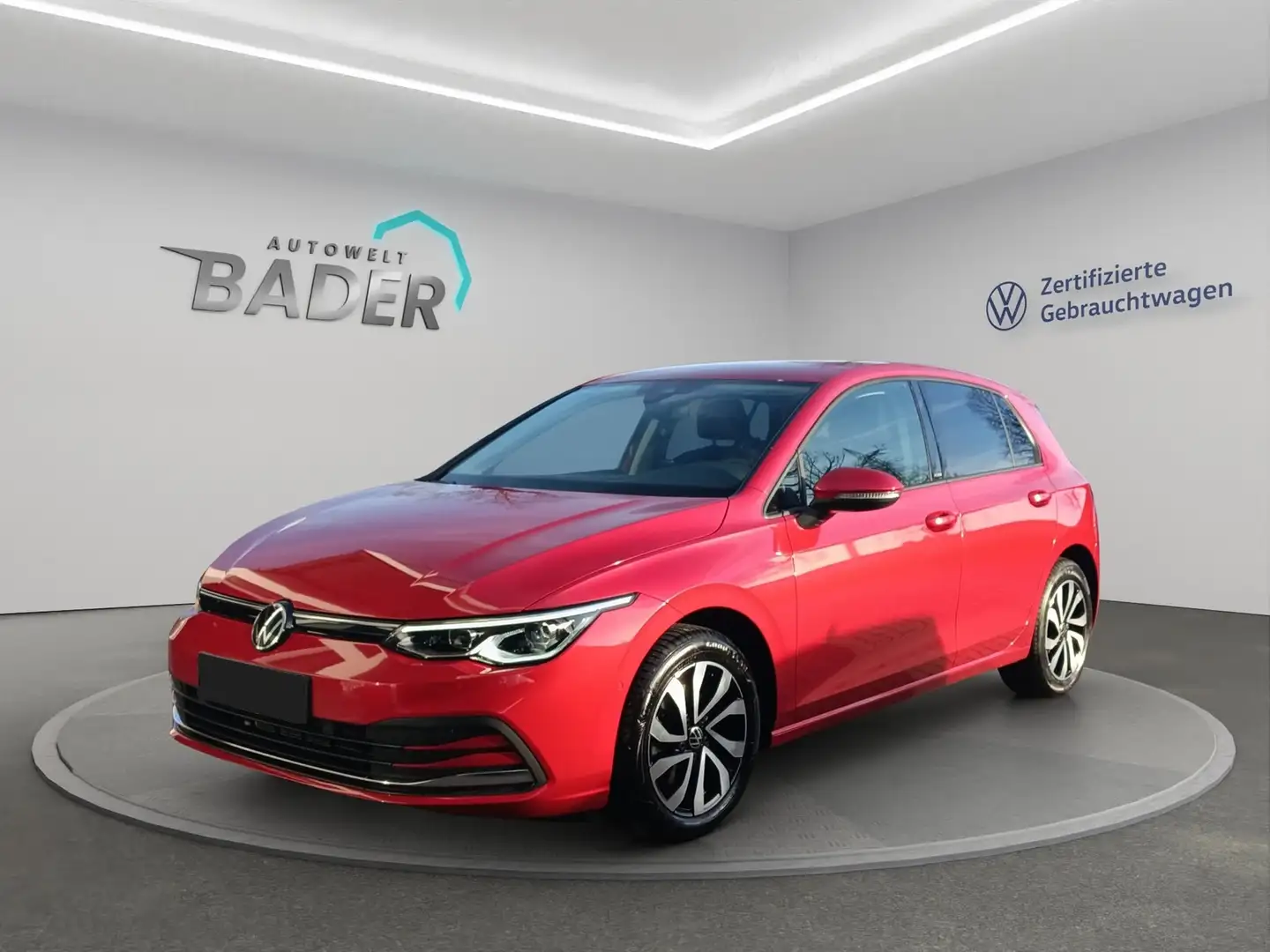Volkswagen Golf VIII Navi AHK ACC LED Carplay Active eTSI Rot - 1