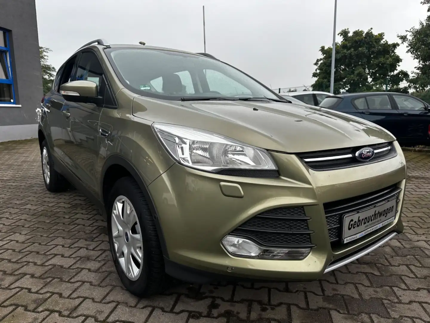 Ford Kuga Trend Grün - 2