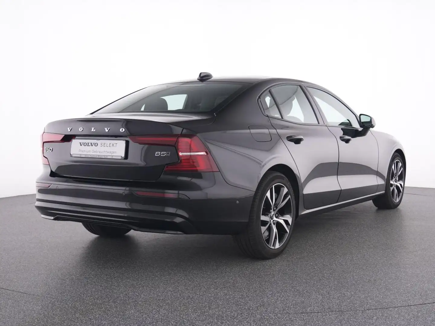 Volvo S60 B5 AWD  Ultimate Dark ALARM+MET+KAMERA+FAP Fekete - 2