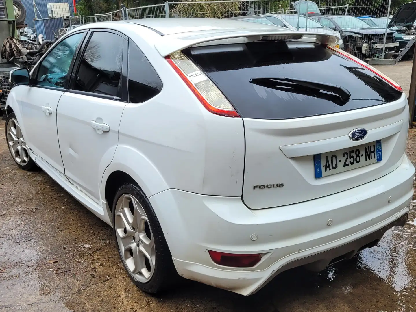Ford Focus 2.0 - 145 Titanium Blanc - 1