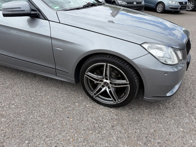 Mercedes-Benz E 200 Cabrio CGI Auto. Leder Bi-Xenon Navi PDC — photo 4