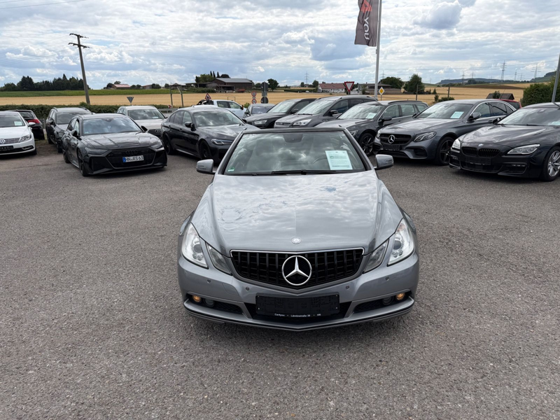 Mercedes-Benz E 200 Cabrio CGI Auto. Leder Bi-Xenon Navi PDC — photo 2