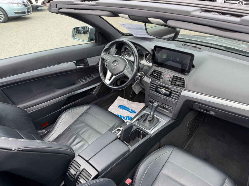Mercedes-Benz E 200 Cabrio CGI Auto. Leder Bi-Xenon Navi PDC — photo 6