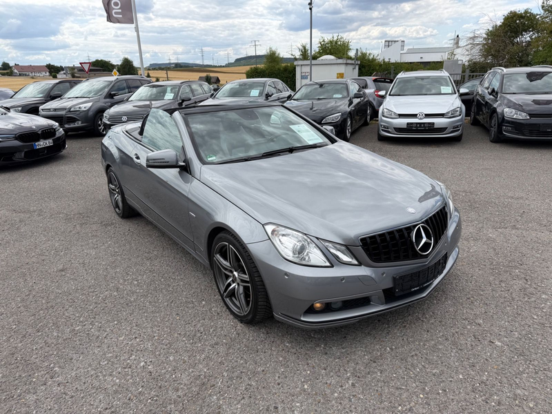 Mercedes-Benz E 200 Cabrio CGI Auto. Leder Bi-Xenon Navi PDC — photo 3