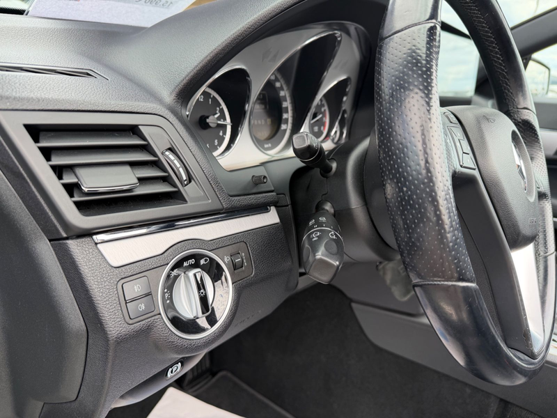 Mercedes-Benz E 200 Cabrio CGI Auto. Leder Bi-Xenon Navi PDC — photo 13