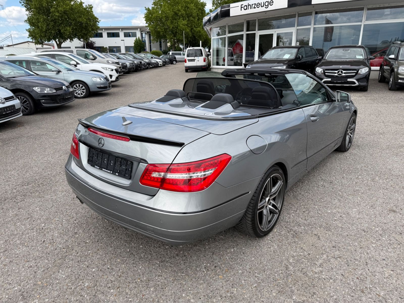 Mercedes-Benz E 200 Cabrio CGI Auto. Leder Bi-Xenon Navi PDC — photo 7