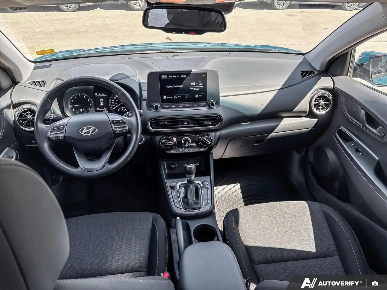Hyundai KONA снимка Hyundai KONA