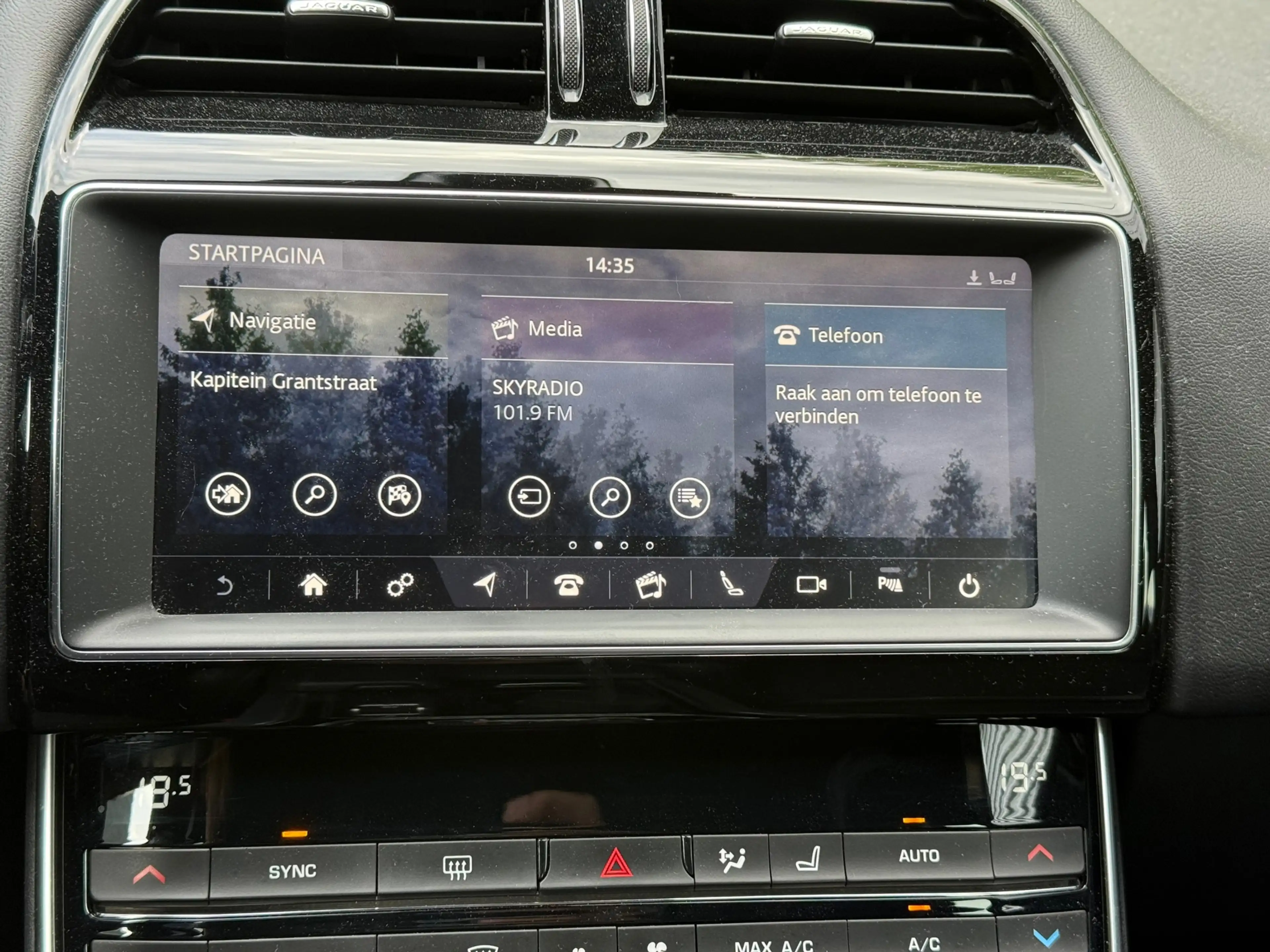 Jaguar XE 2.0t R-Sport l Automaat l Camera l Xenon l — photo 20