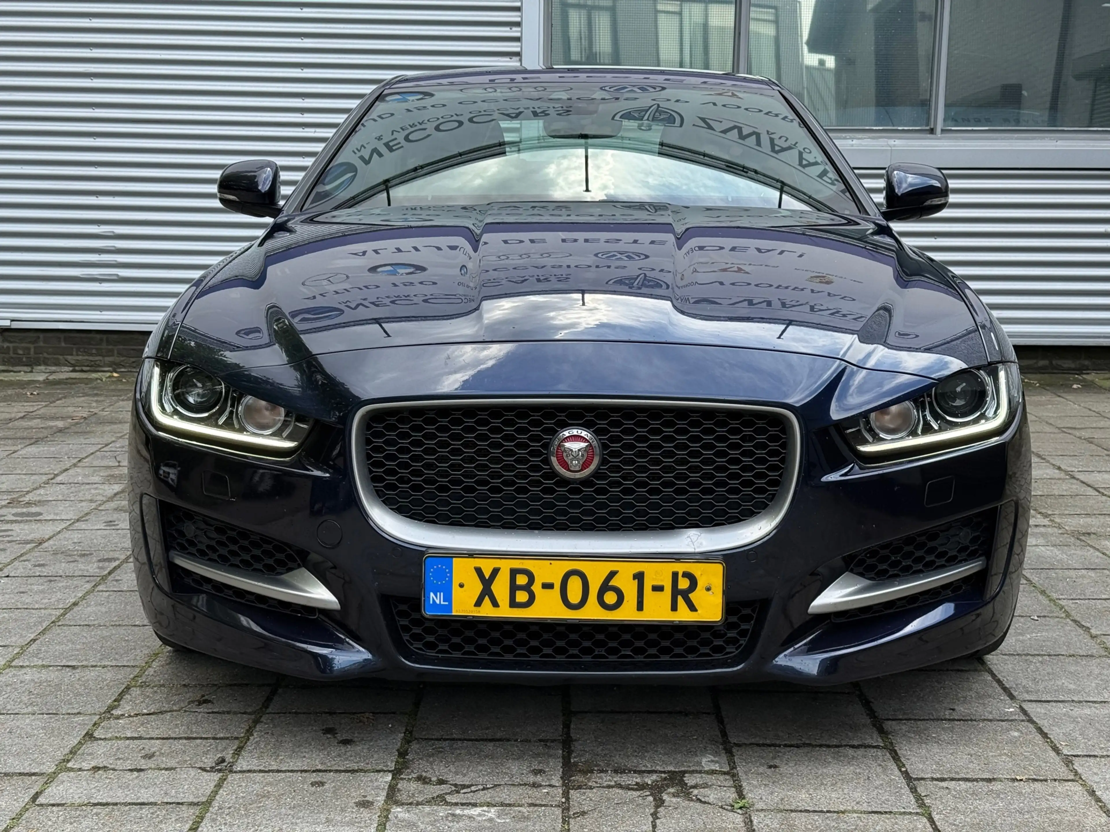 Jaguar XE 2.0t R-Sport l Automaat l Camera l Xenon l — photo 13