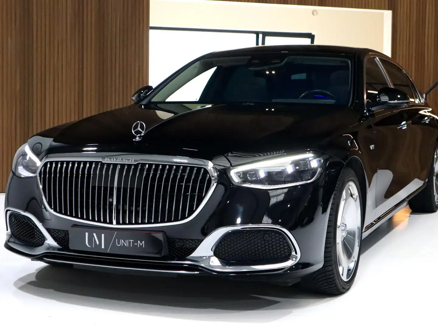 Mercedes-Benz S 680 MAYBACH V12/ CHAUFFEUR PACK/ HIGH END INTERIOR Schwarz - 1