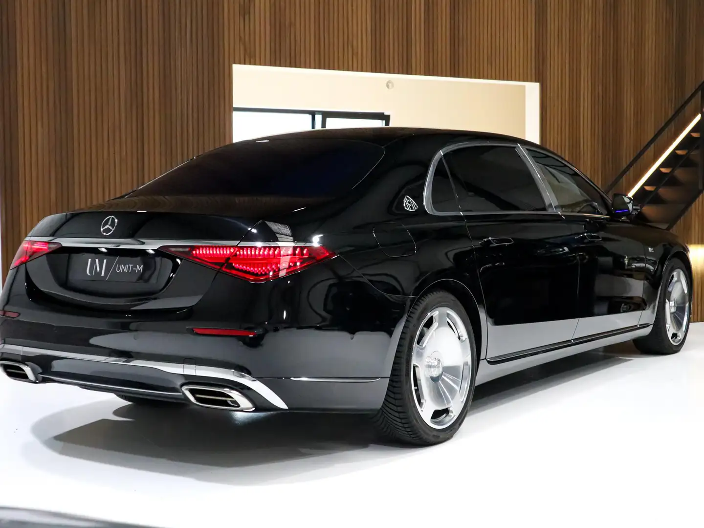Mercedes-Benz S 680 MAYBACH V12/ CHAUFFEUR PACK/ HIGH END INTERIOR Schwarz - 2