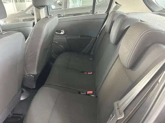 Renault Clio view 10