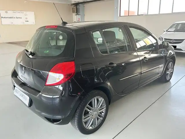 Renault Clio view 6