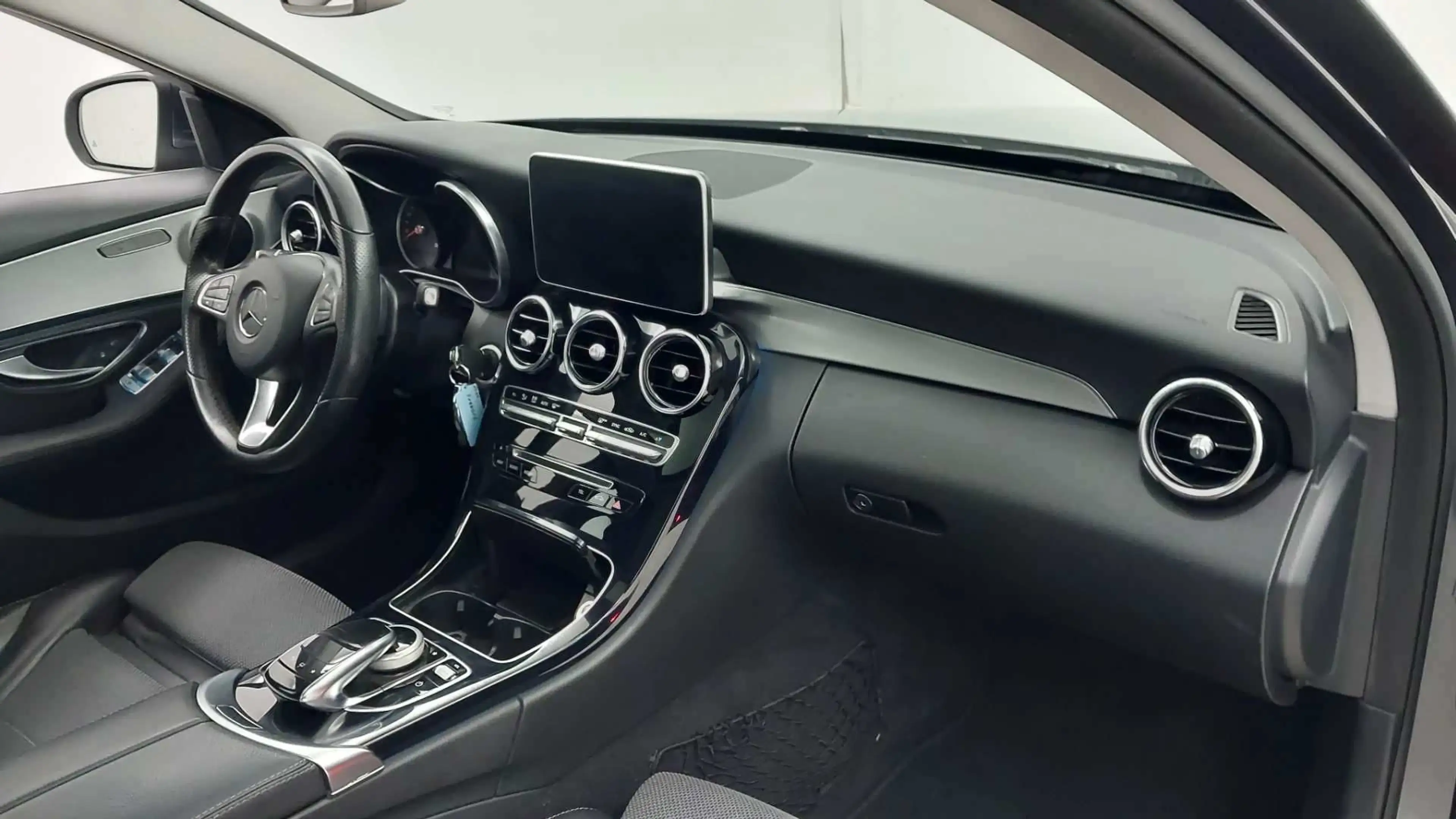Mercedes-Benz C 220 C220d Lim. Bluetec 7G TRONIC Aut. Avantgarde°EU6 — photo 8