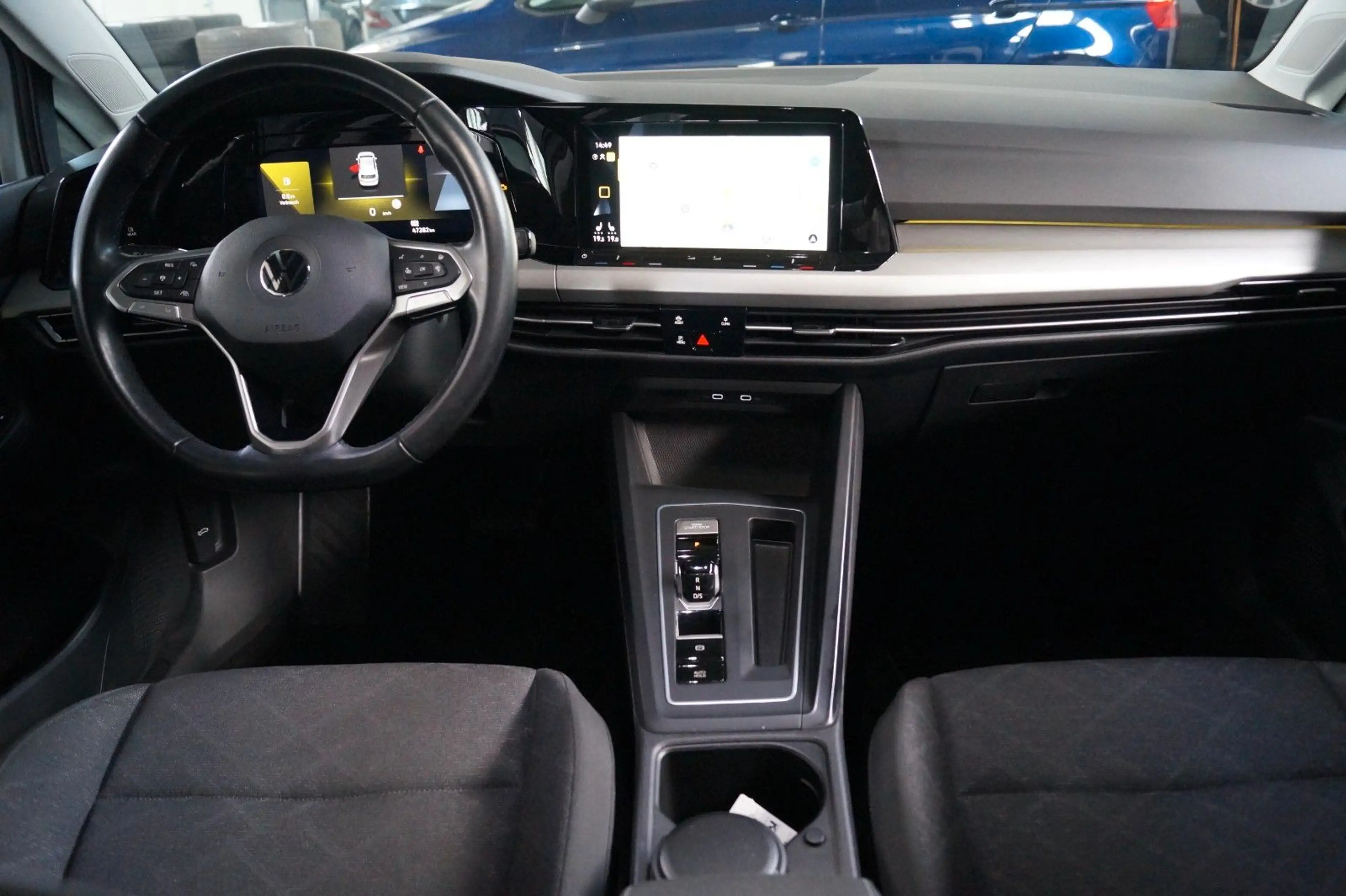 Volkswagen Golf VIII Lim. Life eTSI*1.Hand*Navi*Kamera*PDC* — photo 12