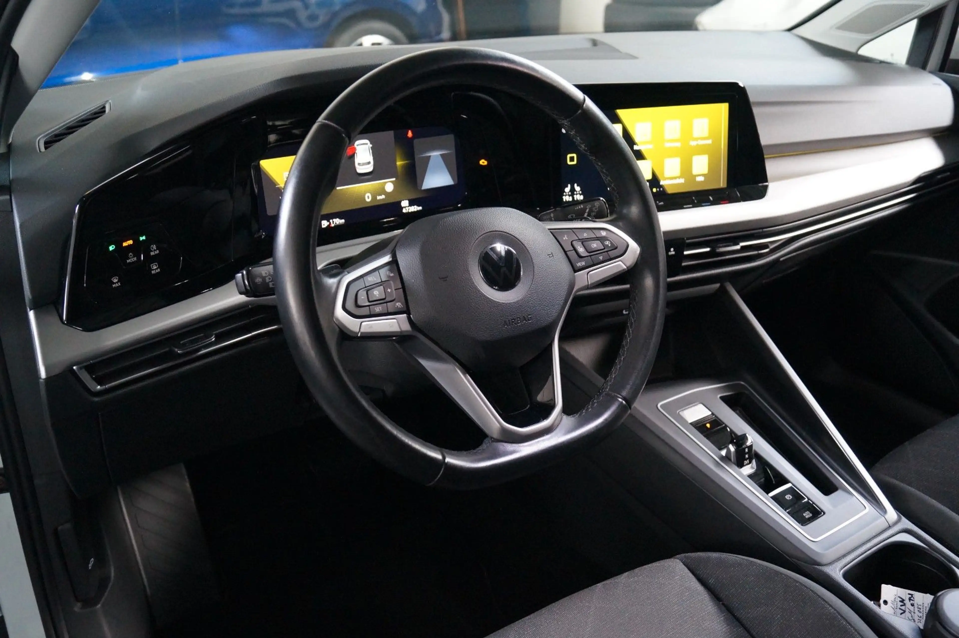 Volkswagen Golf VIII Lim. Life eTSI*1.Hand*Navi*Kamera*PDC* — photo 11