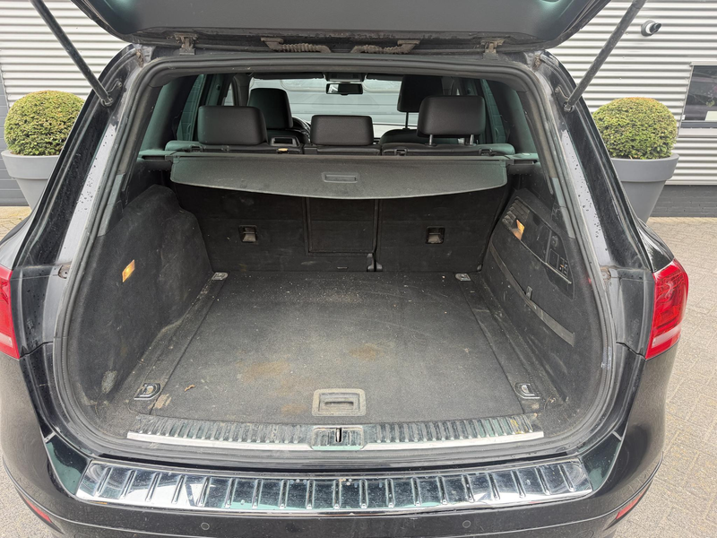 Volkswagen Touareg 3.0 TDI R-line | Luchtvering | Trekhaak | Xenon | — photo 26