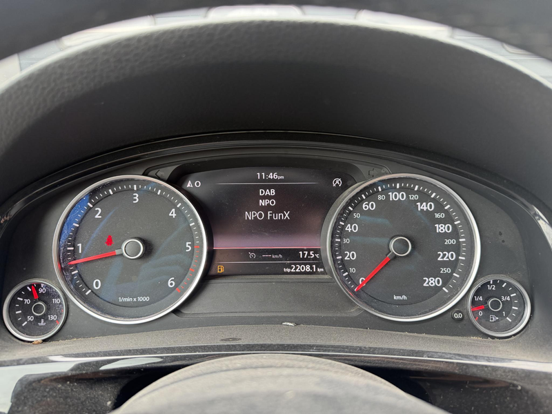 Volkswagen Touareg 3.0 TDI R-line | Luchtvering | Trekhaak | Xenon | — photo 15