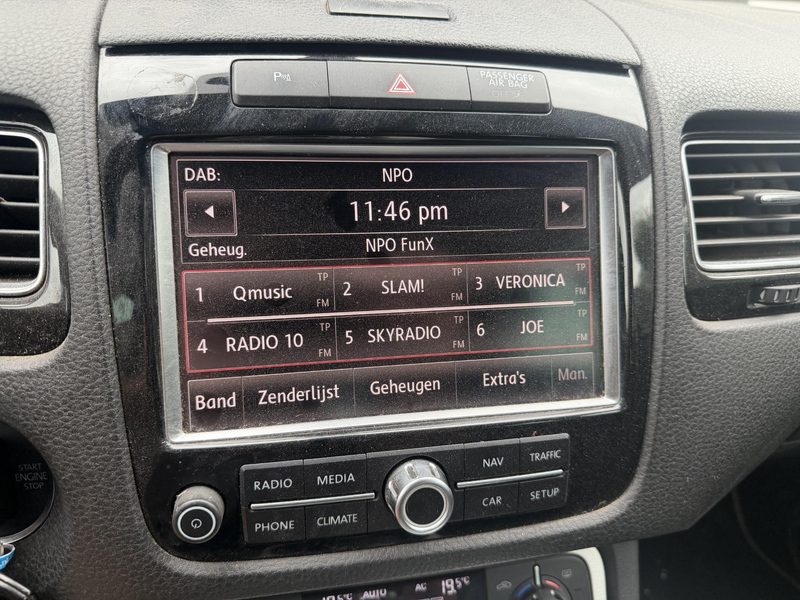 Volkswagen Touareg 3.0 TDI R-line | Luchtvering | Trekhaak | Xenon | — photo 20