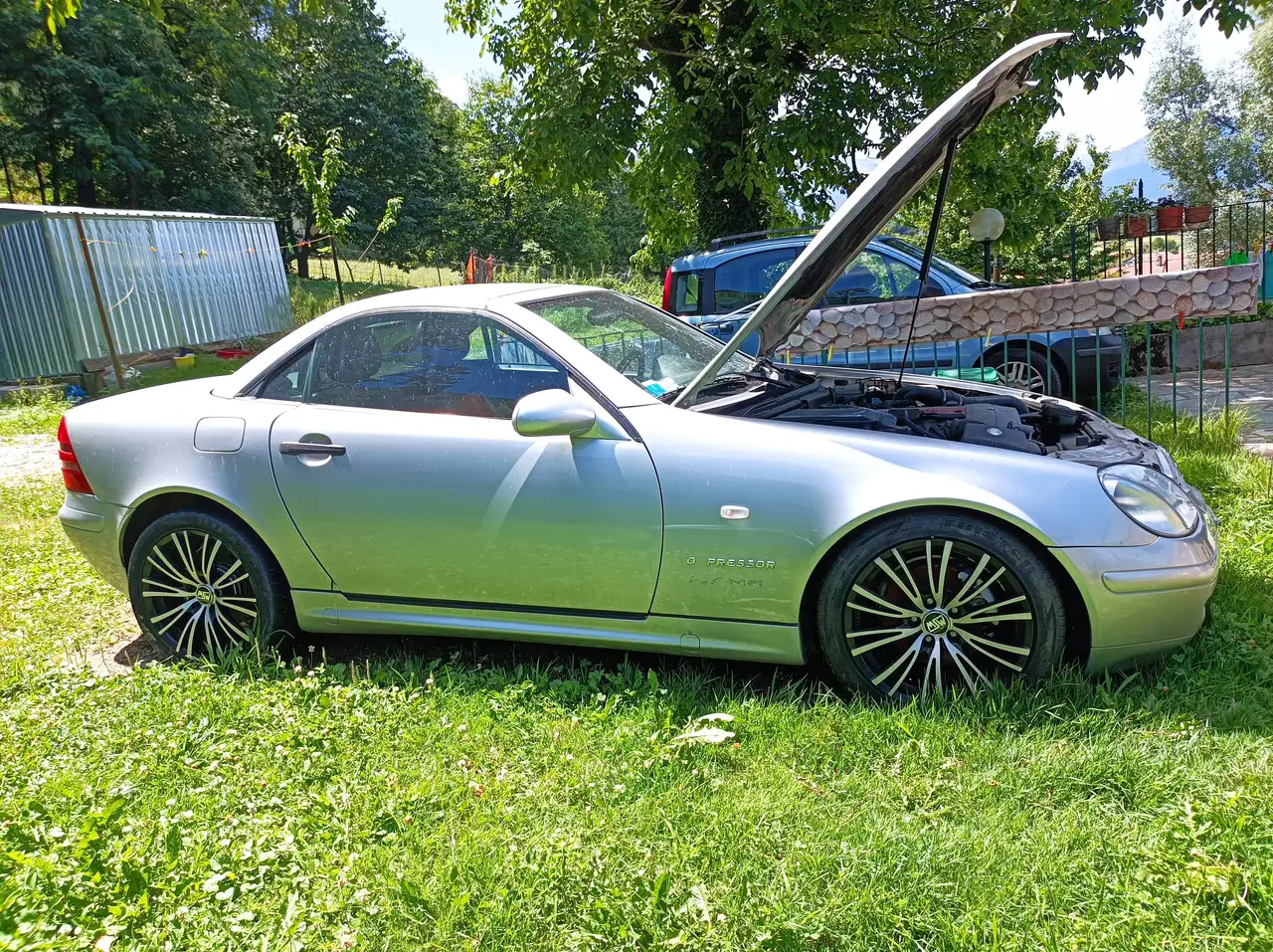 Mercedes-Benz SLK 200 Coupé, foto 1