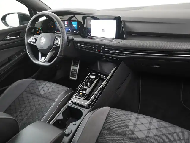 Volkswagen Golf view 2