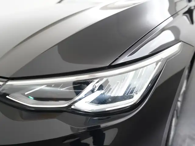 Volkswagen Golf view 18