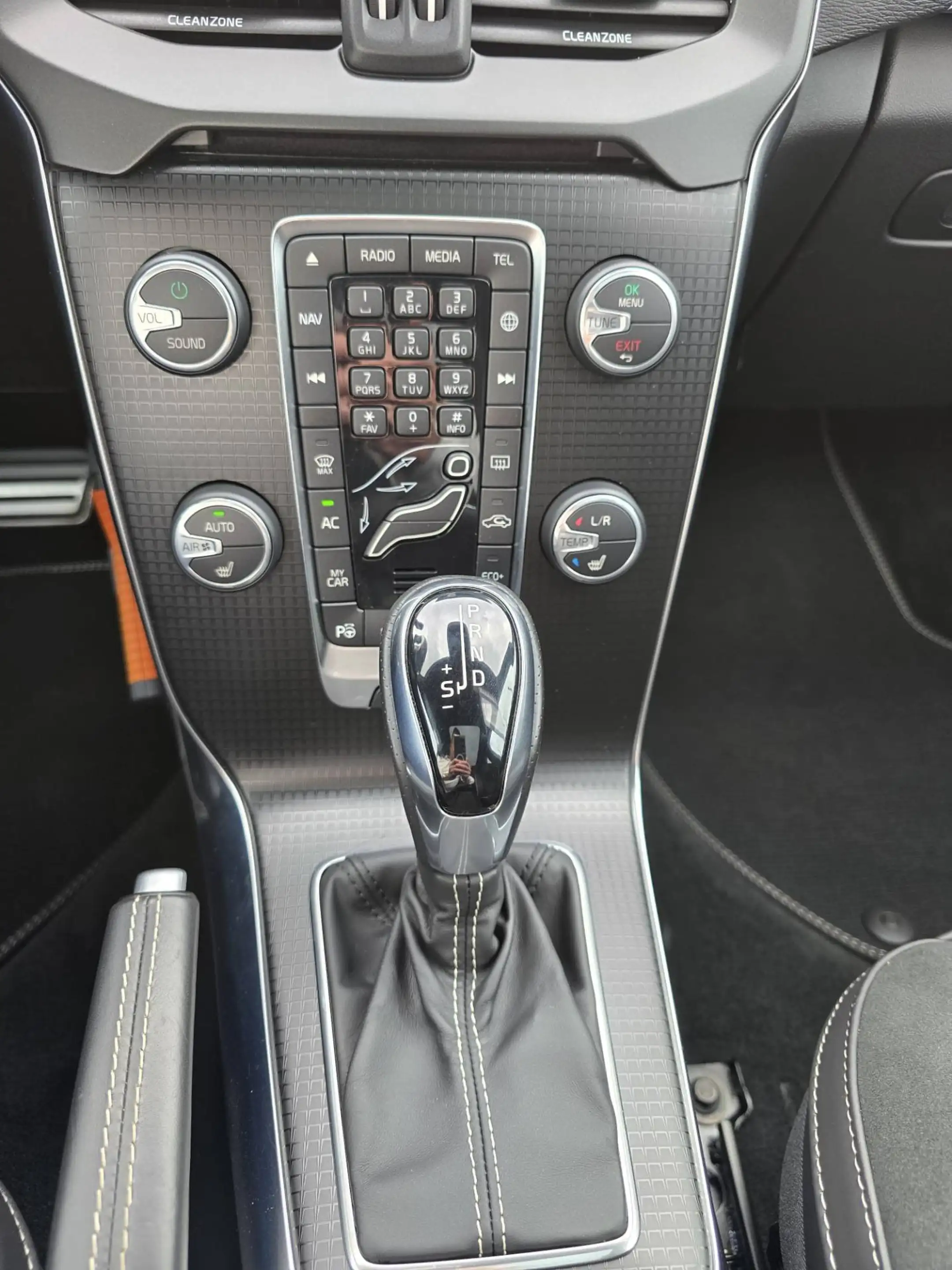 Volvo V40 T3 aut. Polar+ Sport | Adaptieve Cruise | 1e eigen — photo 12