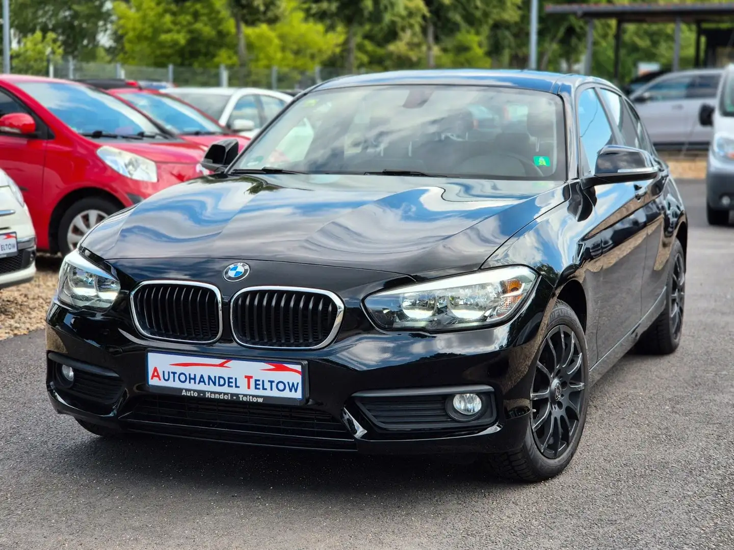 BMW 118 i Lim. Advantage *1.Hand *Sitzheizung Zwart - 1