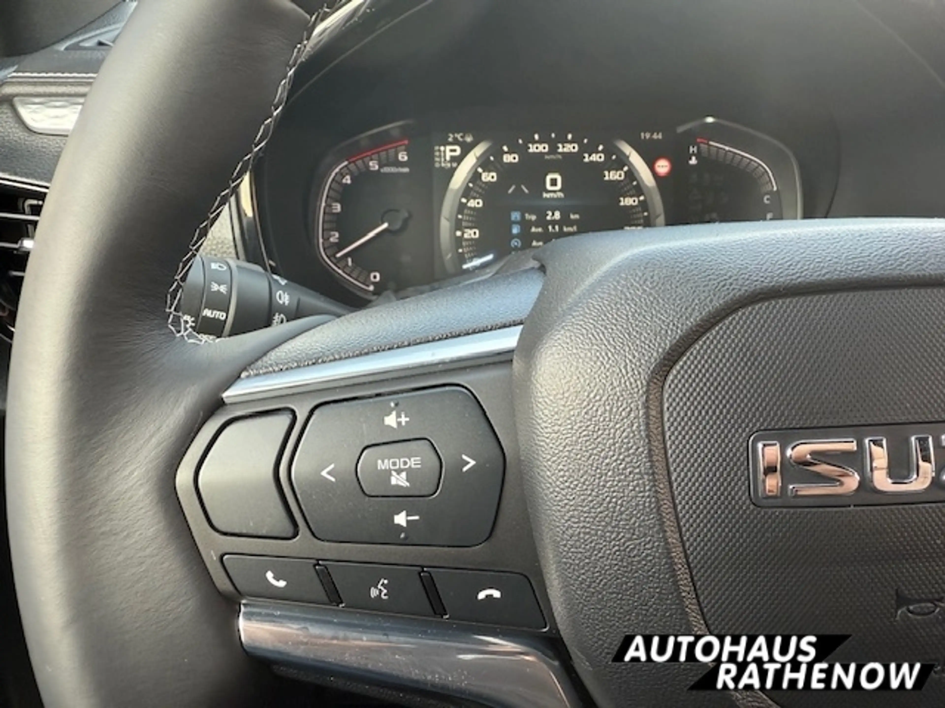 Isuzu D-Max Space Cab 4X4 Allrad LSE Autom.MY2025 Leder digita — photo 14