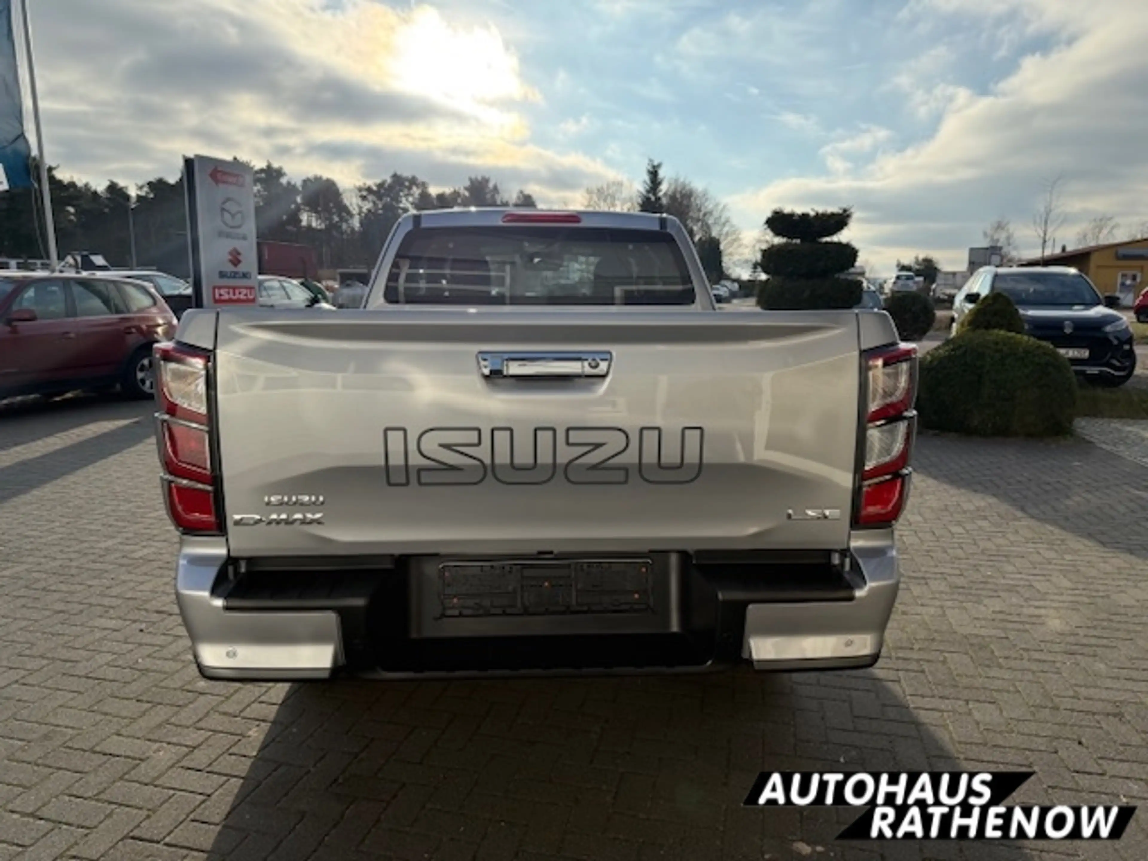 Isuzu D-Max Space Cab 4X4 Allrad LSE Autom.MY2025 Leder digita — photo 5