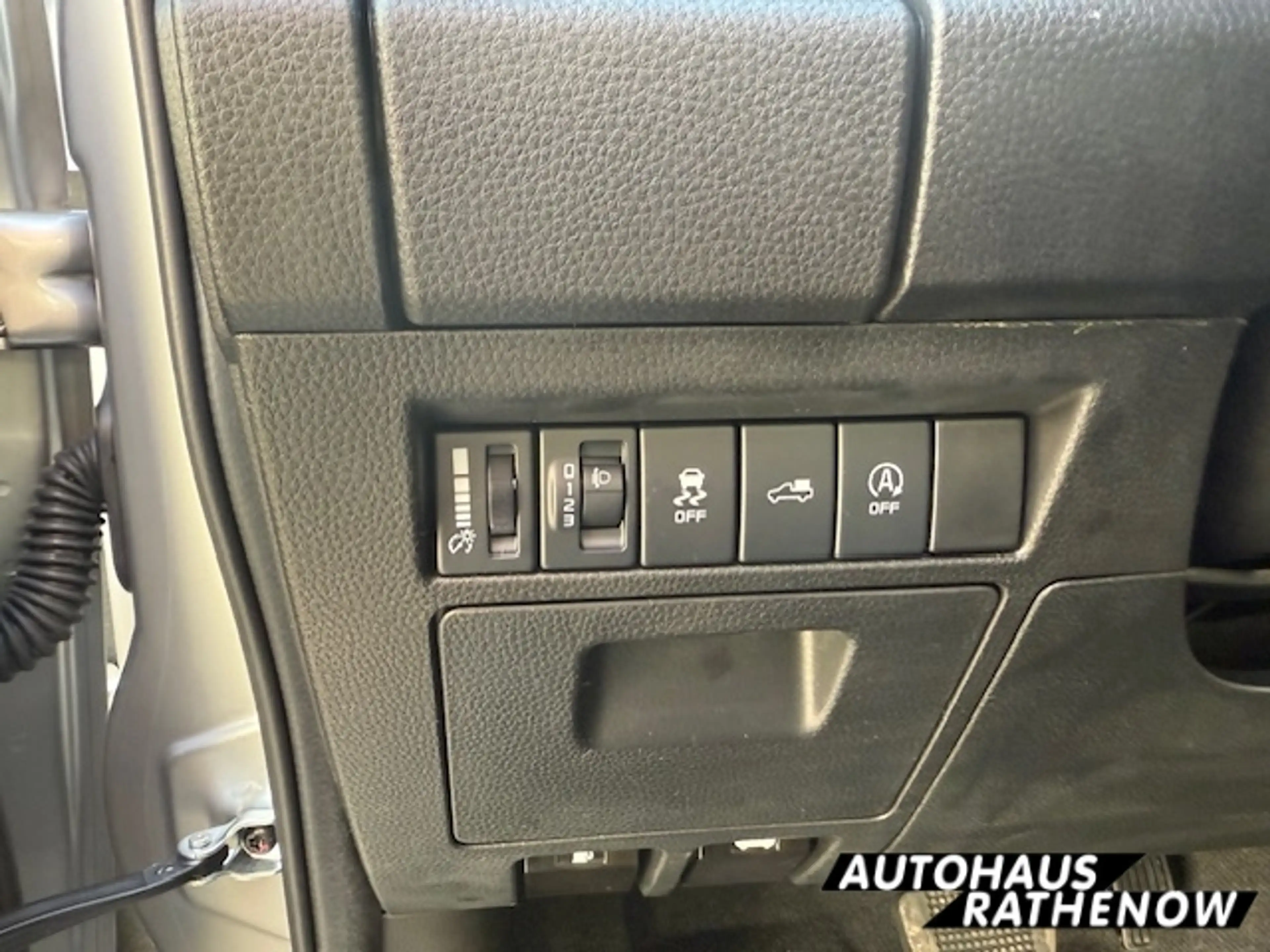 Isuzu D-Max Space Cab 4X4 Allrad LSE Autom.MY2025 Leder digita — photo 9