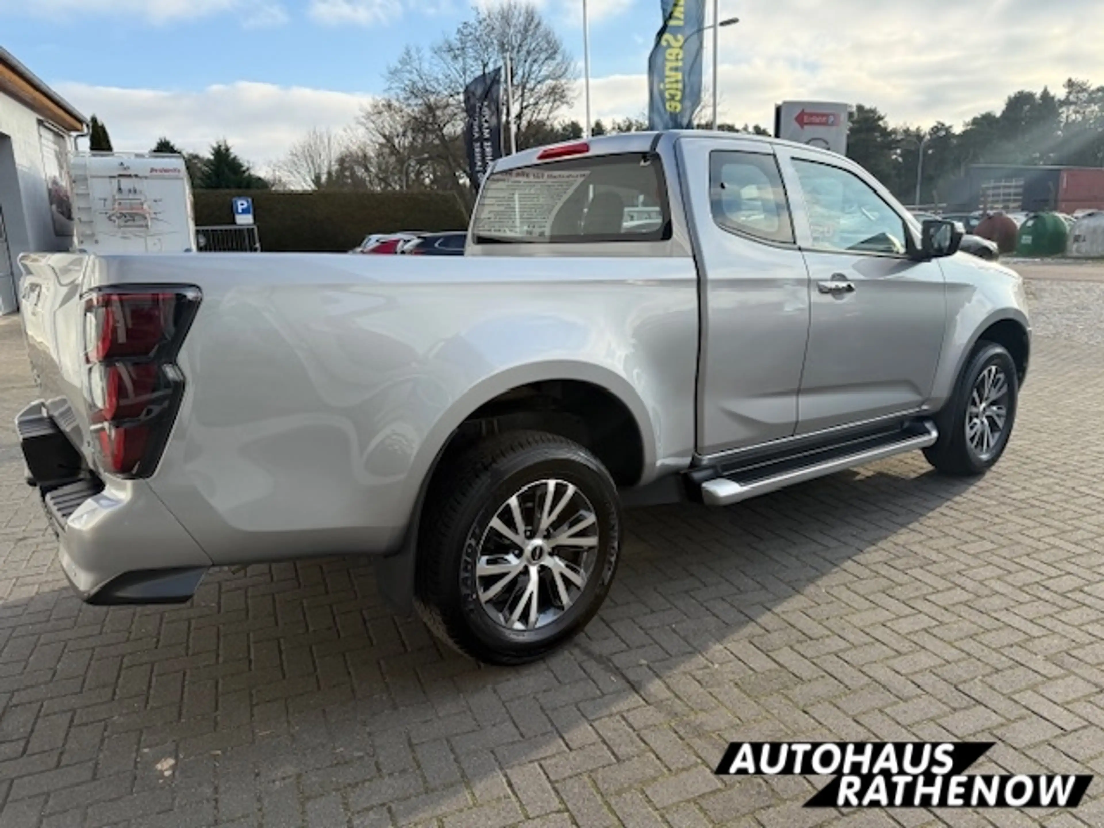 Isuzu D-Max Space Cab 4X4 Allrad LSE Autom.MY2025 Leder digita — photo 4