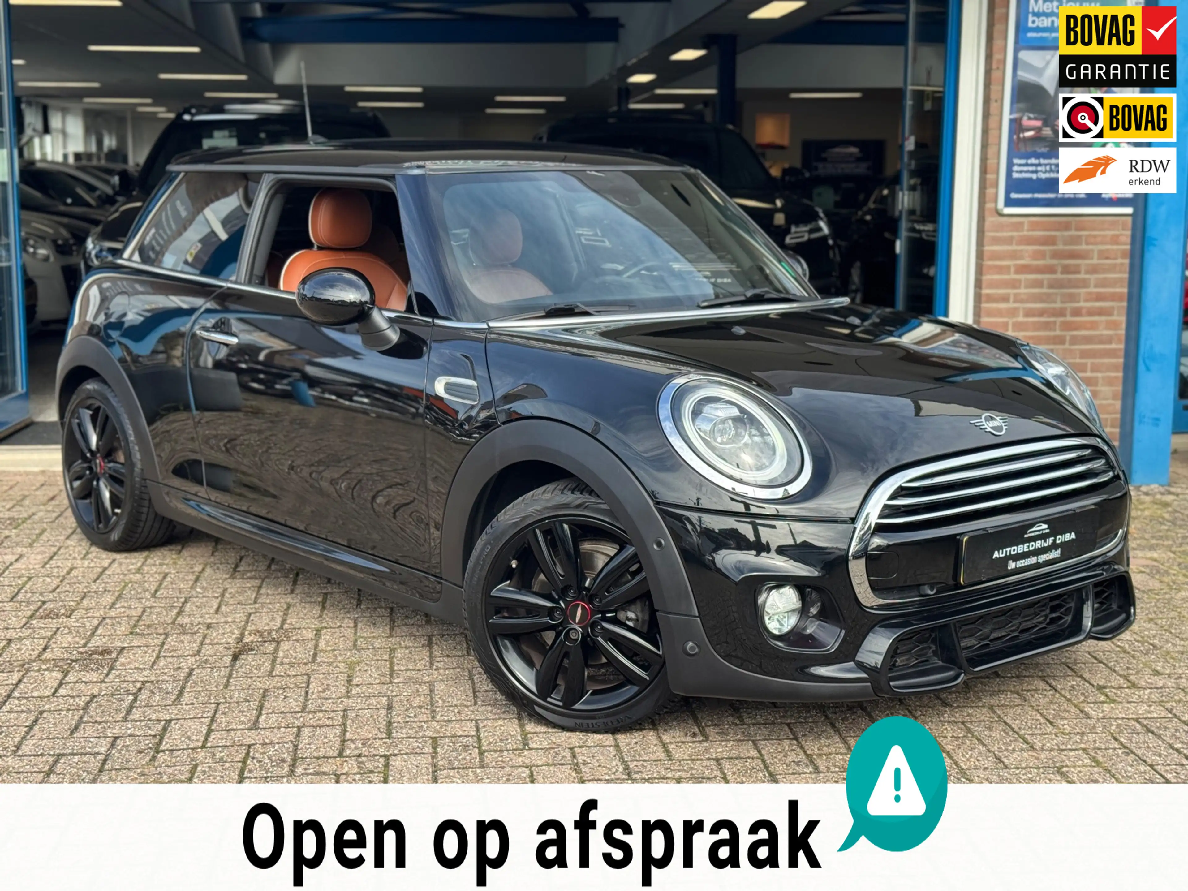 MINI John Cooper Works 3-Deurs 1.5 JCW 2019 ZWART NAVI LEDER LM NAP!