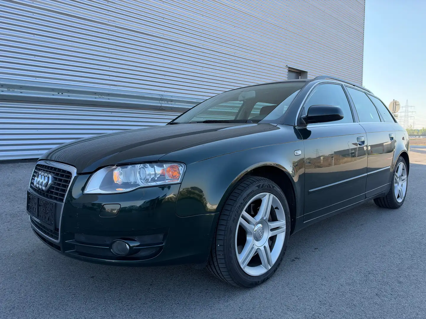 Audi A4 Avant 3,2 FSI V6 quattro Tiptronic ID:8 Grün - 2