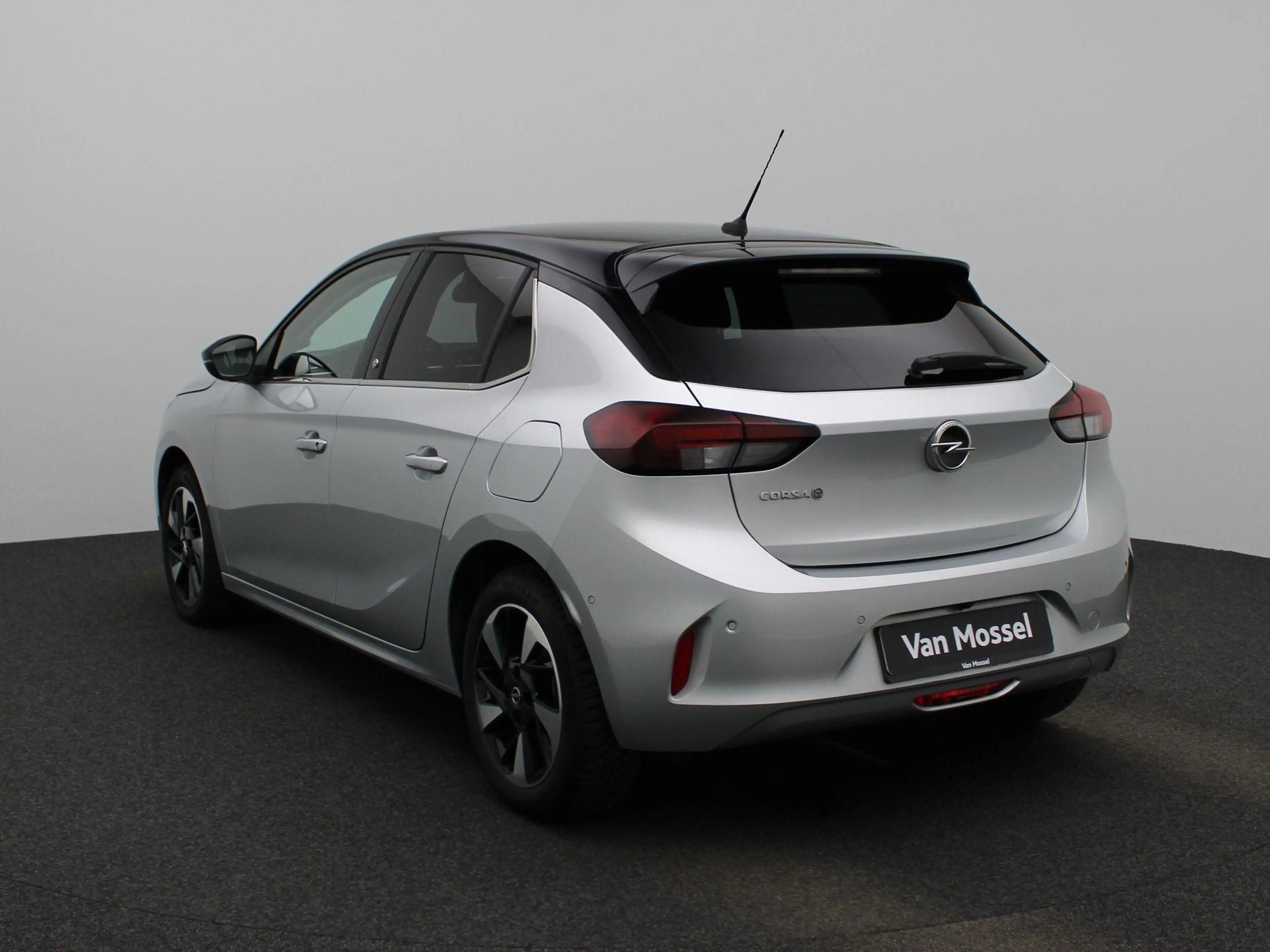 Opel Corsa-e Elegance 50 kWh | WARMTEPOMP | ACHTERUITRIJCAMERA — photo 2