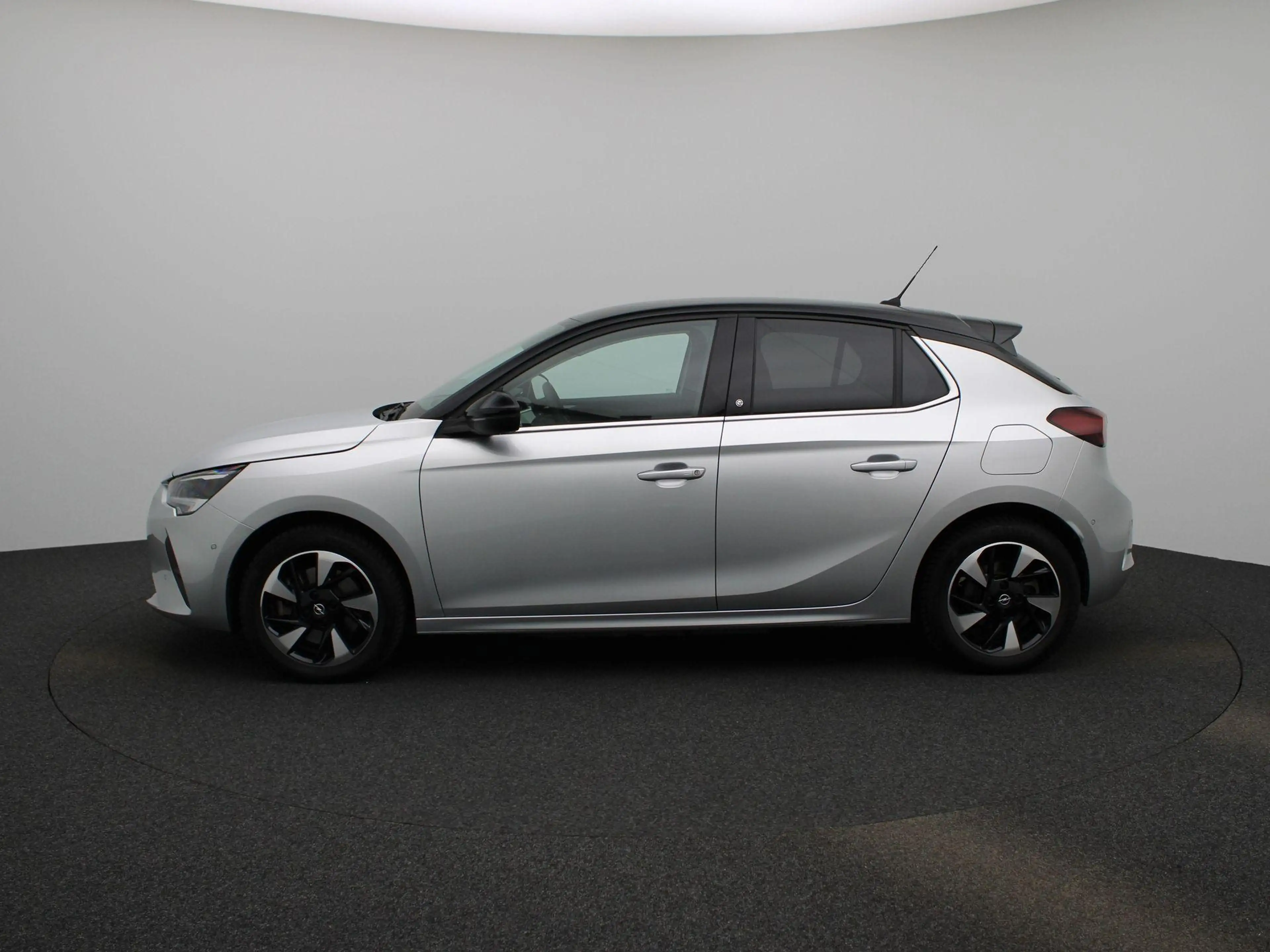 Opel Corsa-e Elegance 50 kWh | WARMTEPOMP | ACHTERUITRIJCAMERA — photo 4