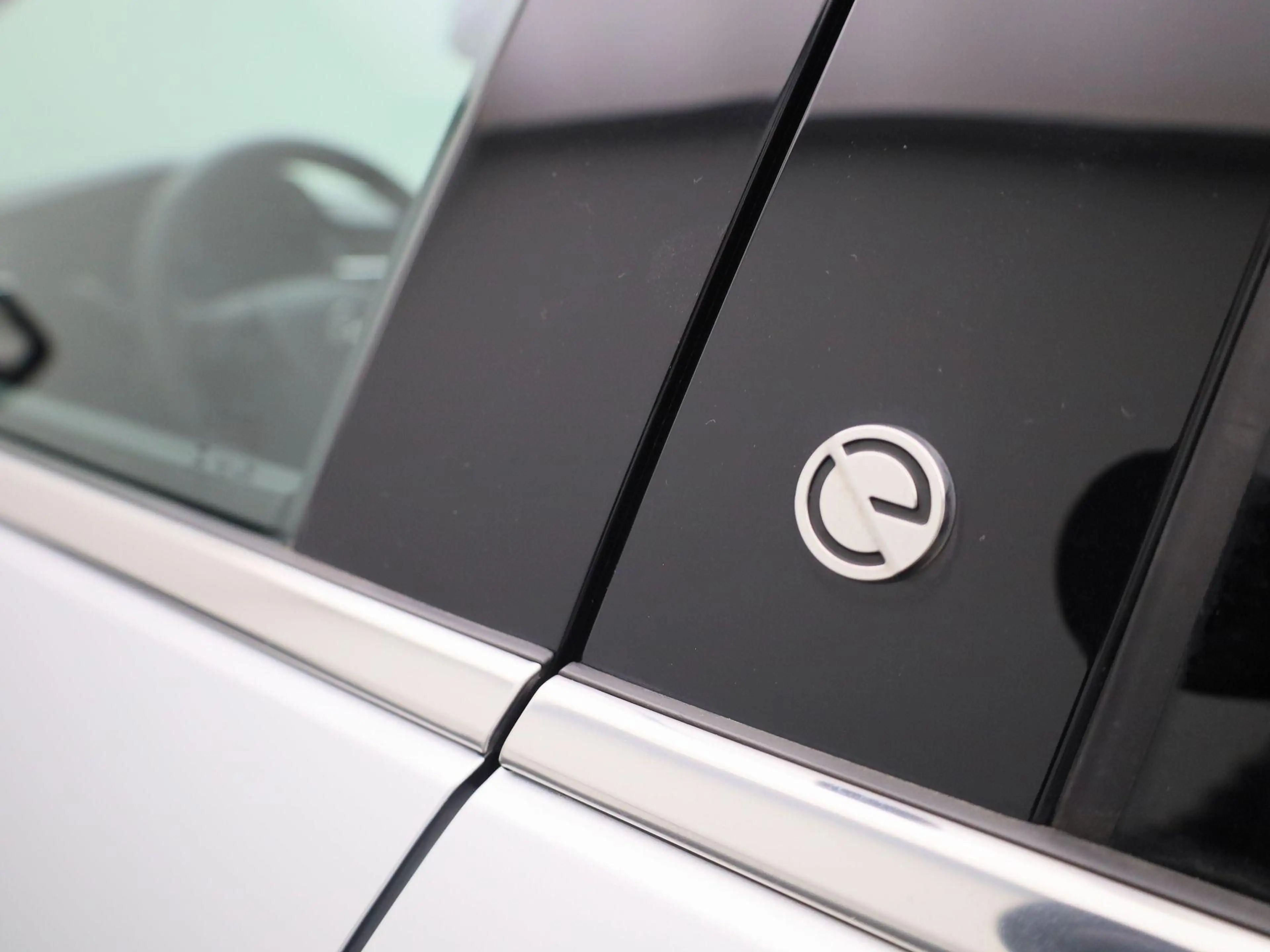 Opel Corsa-e Elegance 50 kWh | WARMTEPOMP | ACHTERUITRIJCAMERA — photo 12