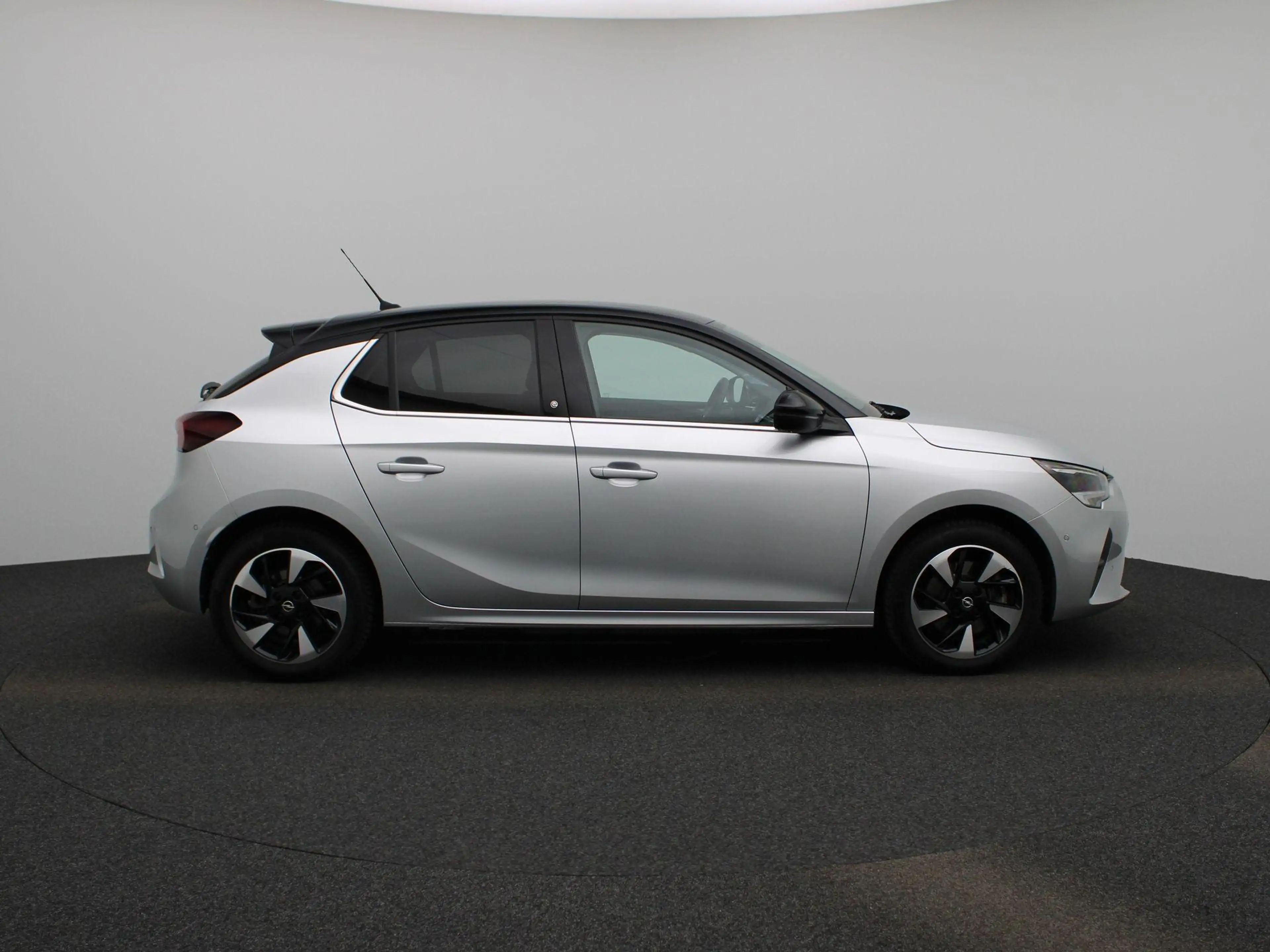 Opel Corsa-e Elegance 50 kWh | WARMTEPOMP | ACHTERUITRIJCAMERA — photo 6