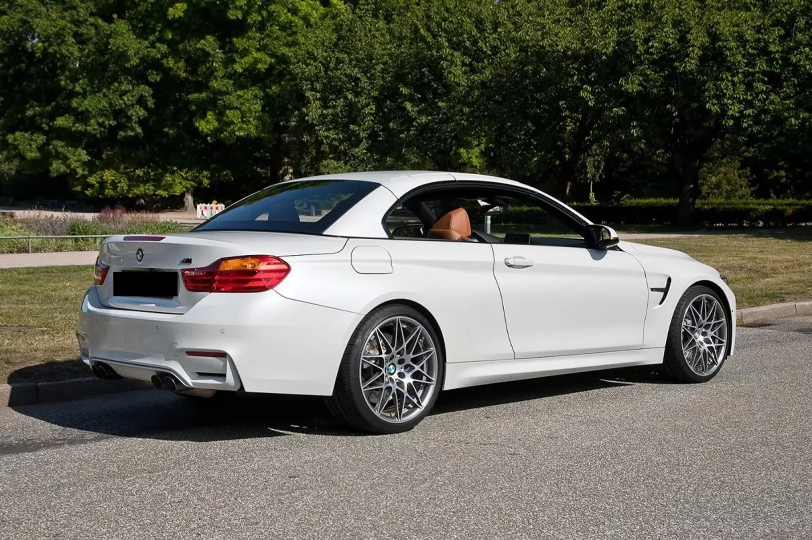 BMW M4 Coupe DKG Competition - 2