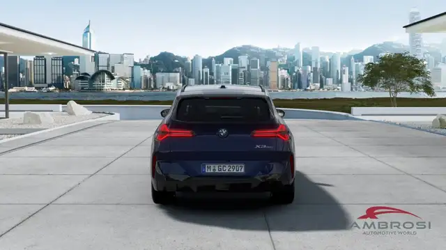BMW X3 view 5