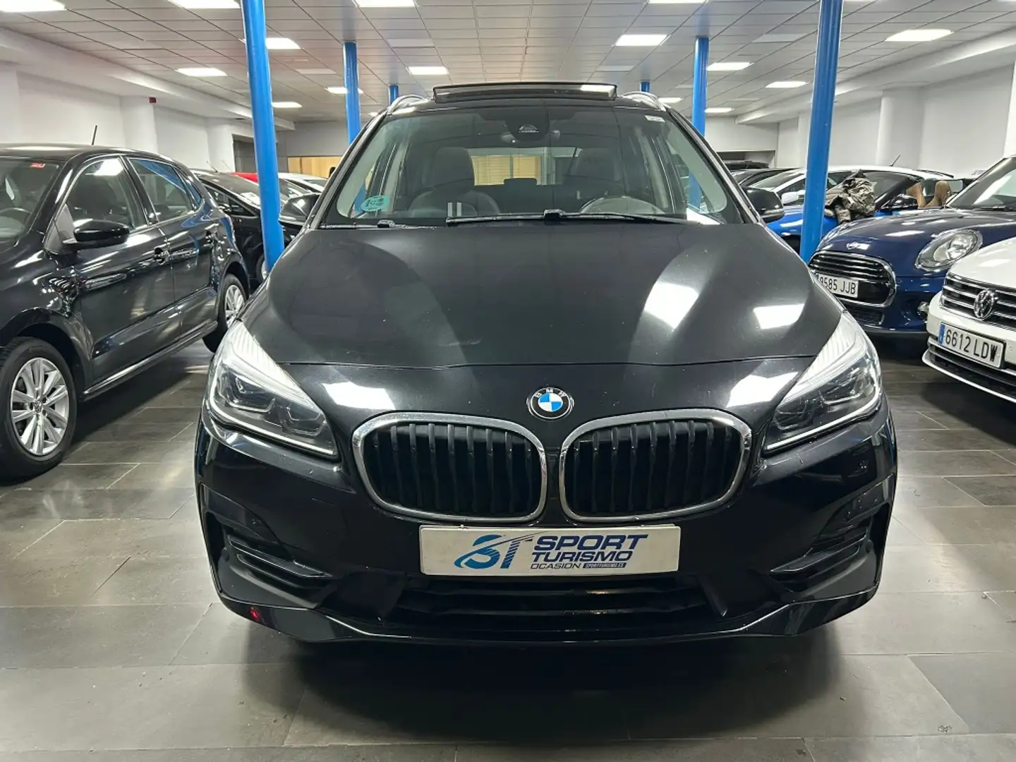 BMW 218 218dA Gran Tourer Negro - 2