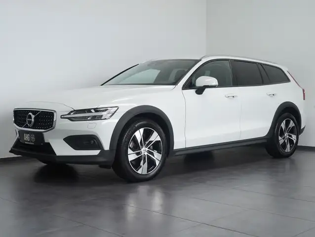 Volvo V60 Cross Country B5 B AWD