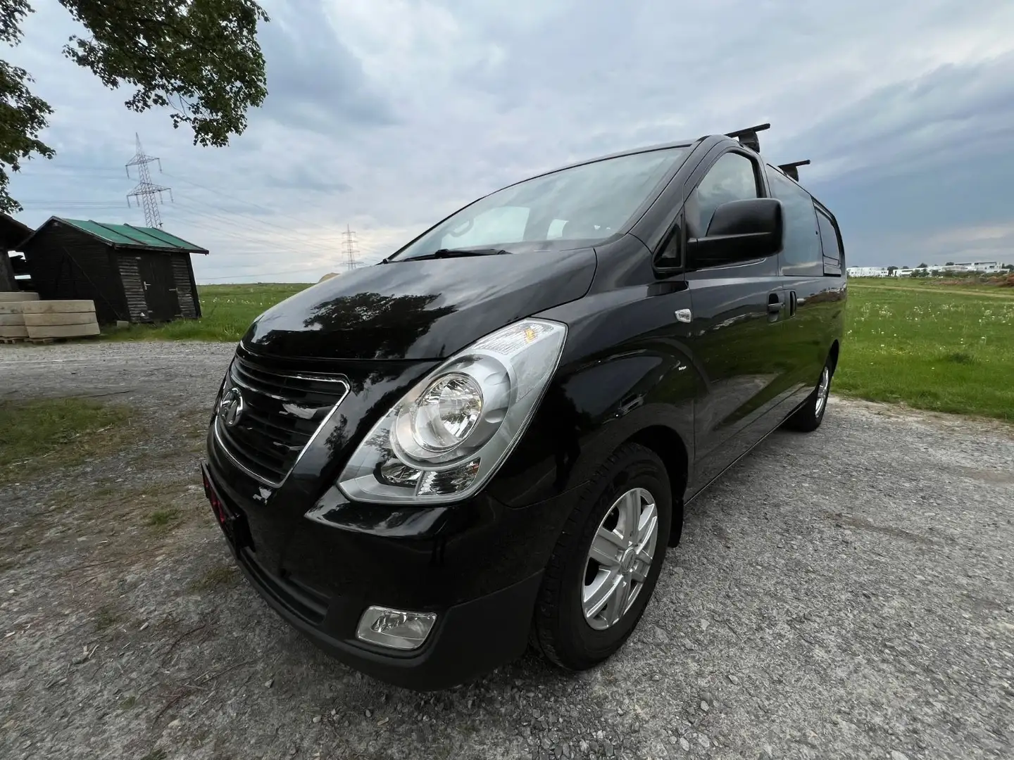 Hyundai H-1 Чорний - 1