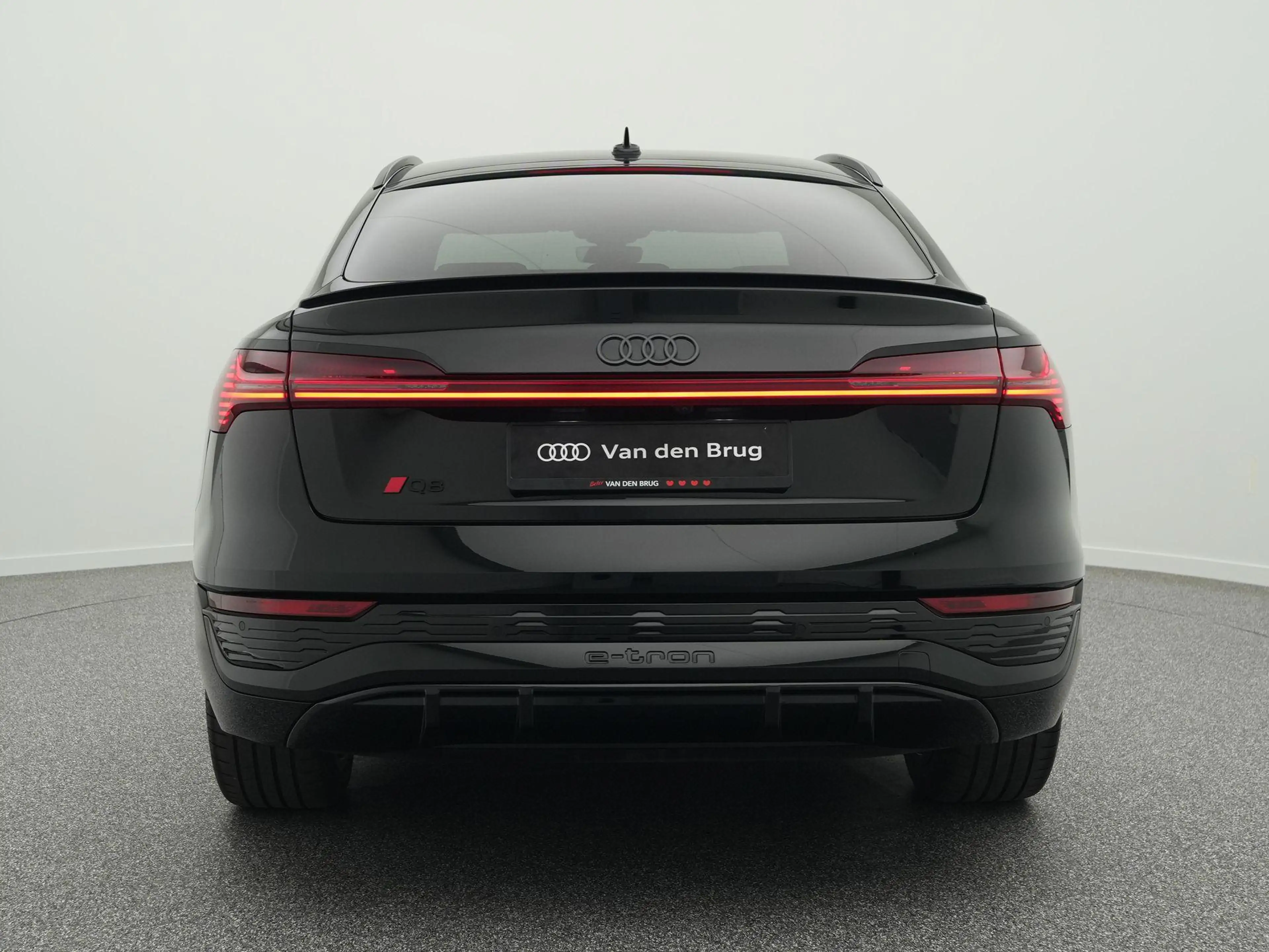 Audi Q8 e-tron 340 PK 50 quattro S Edition 95 kWh | Adaptieve Luc — photo 6