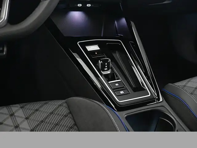 Volkswagen Golf view 15